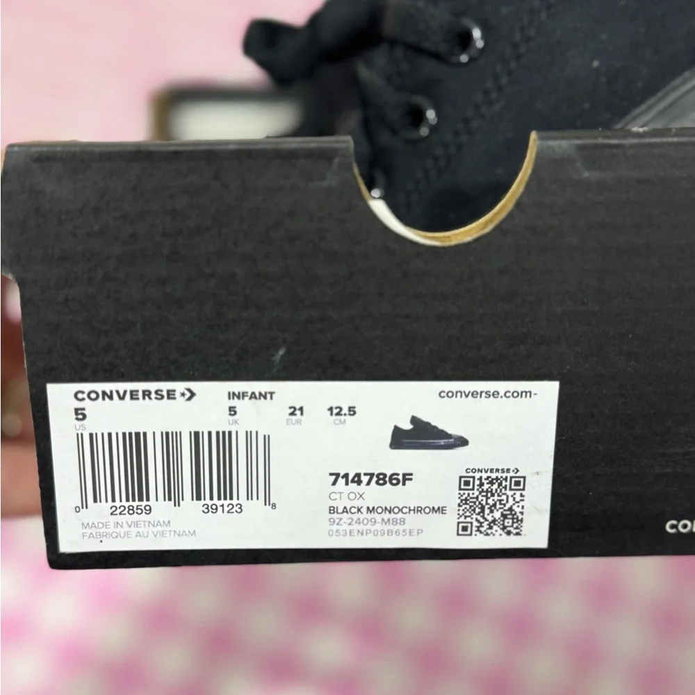 Converse Kids Black Low-Top Canvas Sneakers